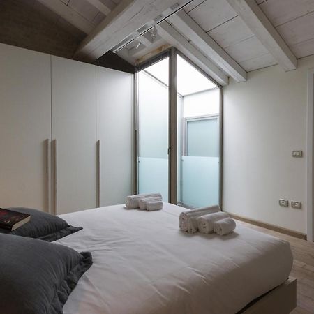 Smeraldo Suite - Smart Holiday Mantova Bagian luar foto